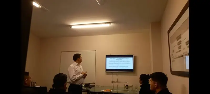 Personal de SECURITYSAT en capacitación y operativos (14 de 15)