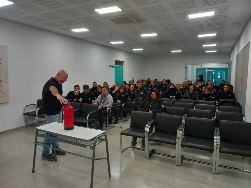 Personal de SECURITYSAT en capacitación y operativos (4 de 15)