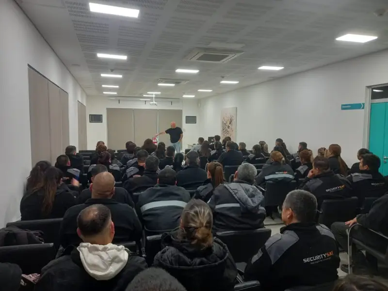 Personal de SECURITYSAT en capacitación y operativos (5 de 15)